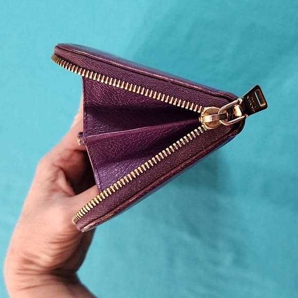 Prada Logo Zip Around Purple wallet - Picture 15 of 16